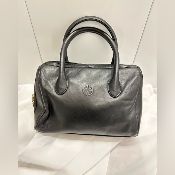 Giani Bernini Classic Black Leather Handbag - Picture 1 of 4
